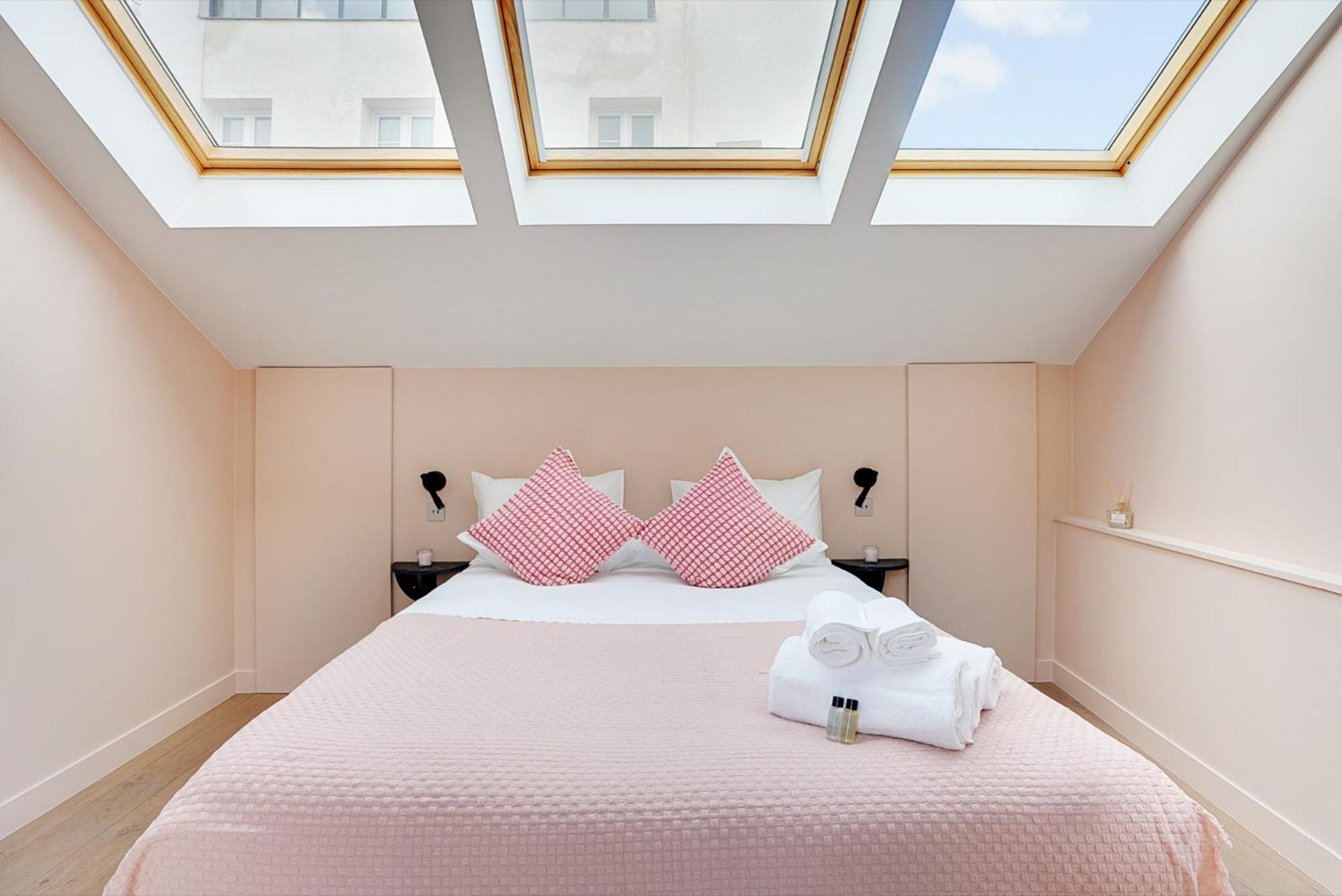 Appartement Maison Au Coeur De Montmartre Parijs